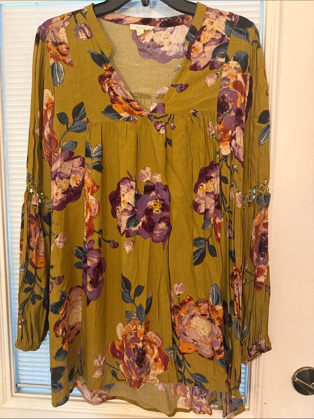 ODDY Bohemian-Style Floral V-Neck Peasant Blouse